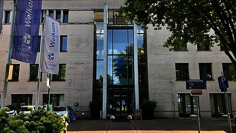 Voorzijde gemeentekantoor