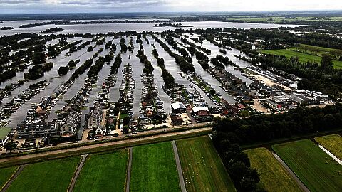 Luchtfoto Scheendijk